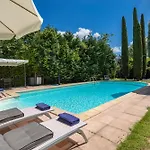 Joy 6, Emma 빌라